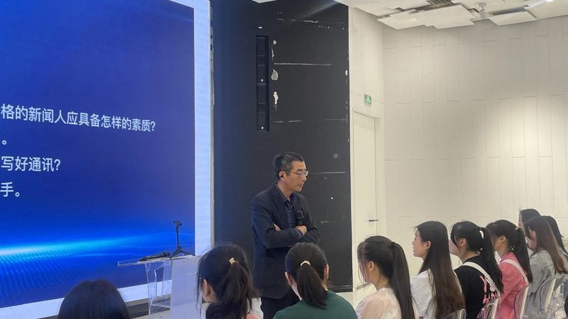 短视频广告配音价格对比：揭秘行业定价之谜